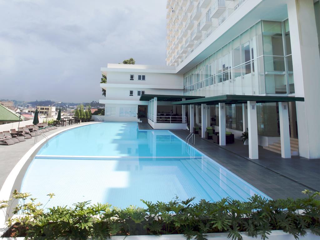 Sintesa Peninsula Hotel Manado Dış mekan fotoğraf