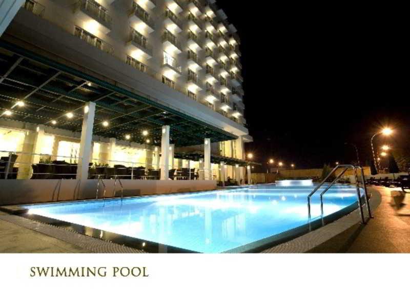Sintesa Peninsula Hotel Manado Dış mekan fotoğraf