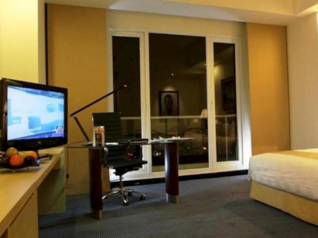 Sintesa Peninsula Hotel Manado Dış mekan fotoğraf