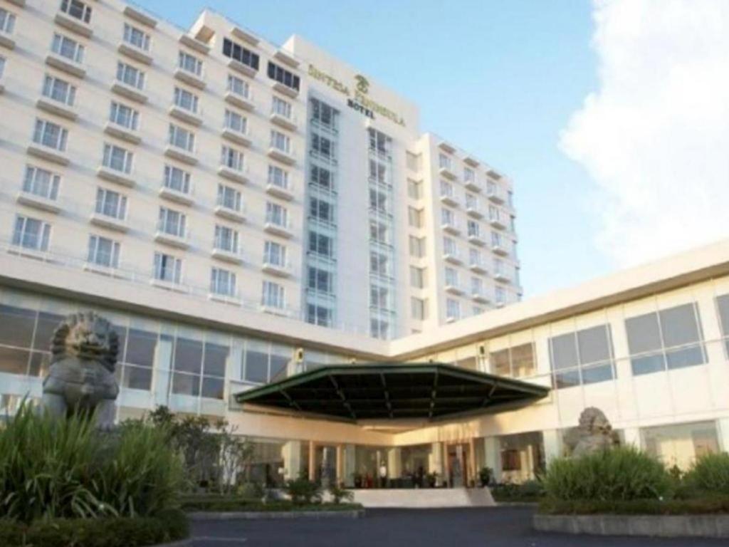 Sintesa Peninsula Hotel Manado Dış mekan fotoğraf