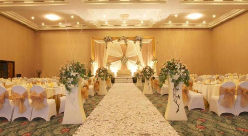 Sintesa Peninsula Hotel Manado Dış mekan fotoğraf