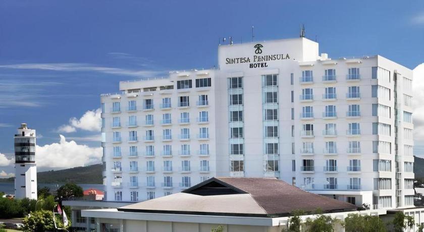 Sintesa Peninsula Hotel Manado Dış mekan fotoğraf
