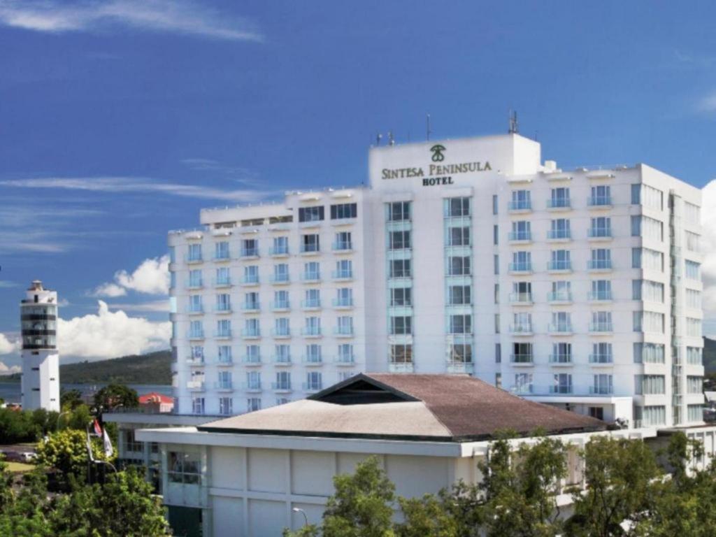 Sintesa Peninsula Hotel Manado Dış mekan fotoğraf
