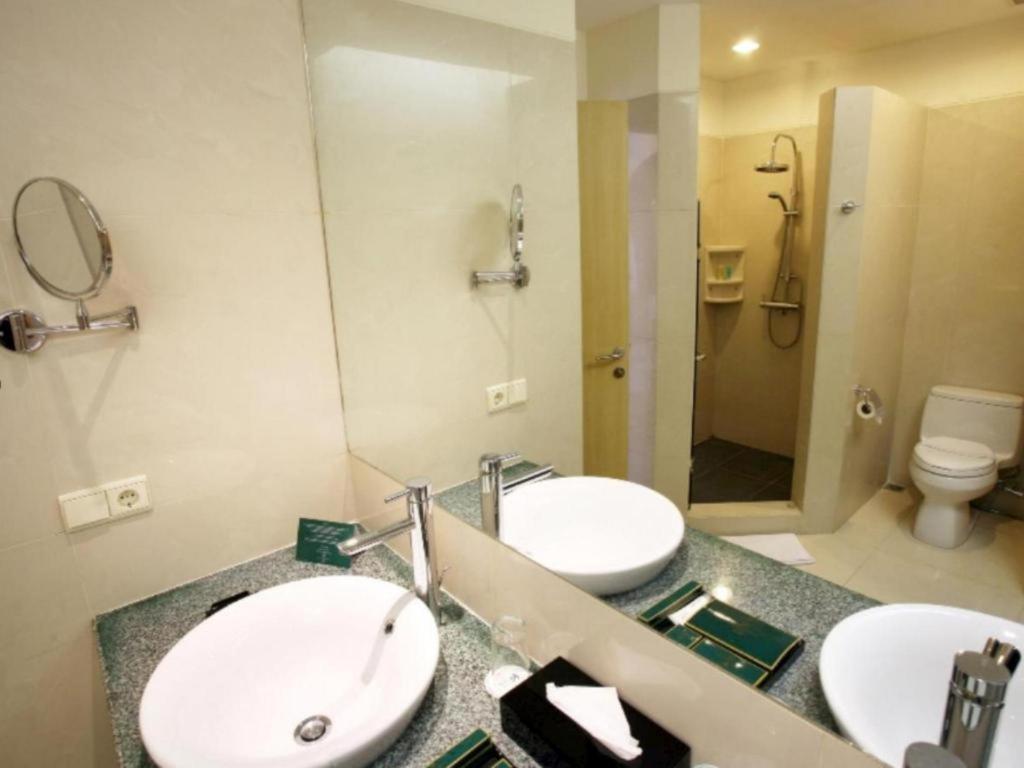 Sintesa Peninsula Hotel Manado Dış mekan fotoğraf