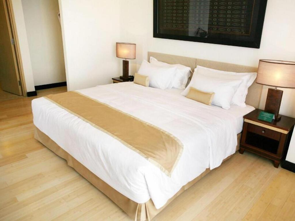 Sintesa Peninsula Hotel Manado Dış mekan fotoğraf